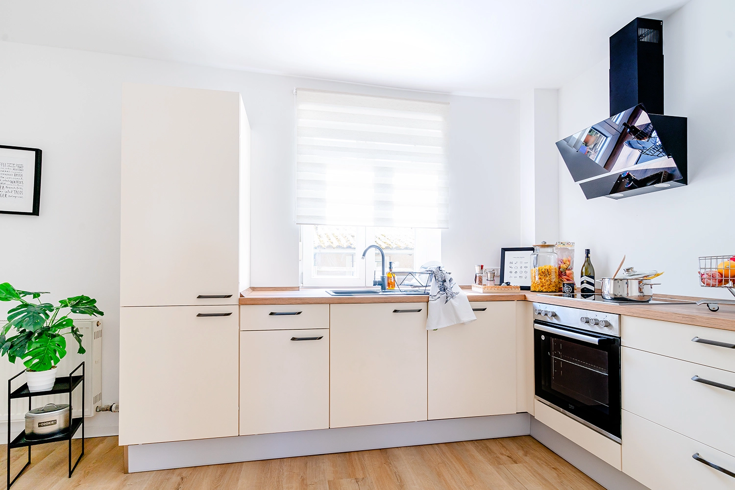 Silvia Keck - Immobilienpräsentation - Fix und Flip – 4 Zimmer Wohnung HomestagingBad Friedrichshall