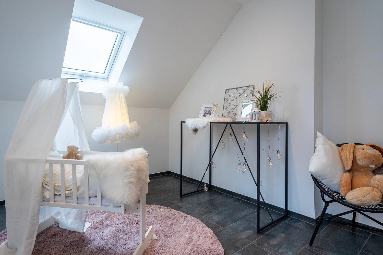 Silvia Keck - Immobilienpräsentation - Maklerverkauf – Einfamilienhaus HomestagingKleinglattbach