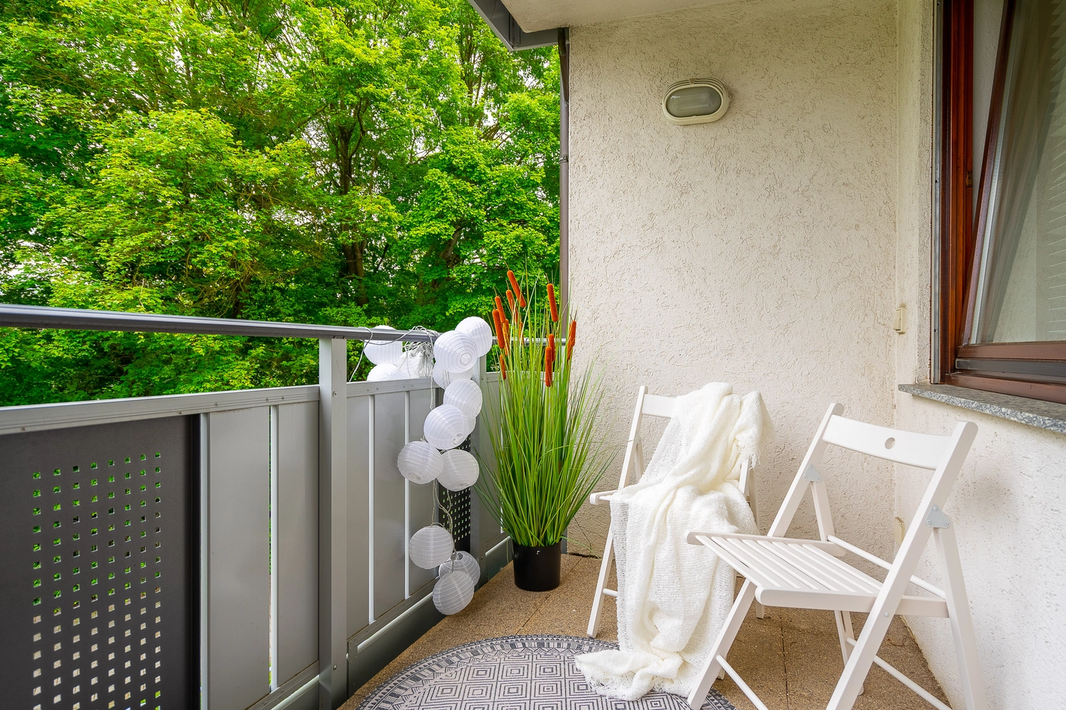 Silvia Keck - Immobilienpräsentation - Privatverkauf – 1 Zi Appartment Homestaging bewohntFreiberg