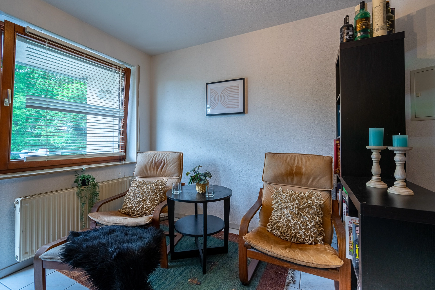 Silvia Keck - Immobilienpräsentation - Privatverkauf – 1 Zi Appartment Homestaging bewohntFreiberg